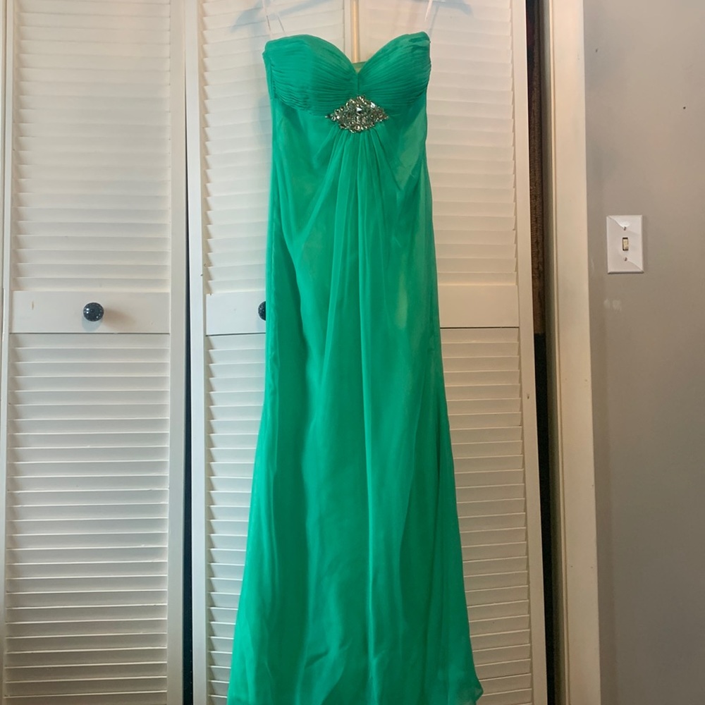 Simple Green Dress